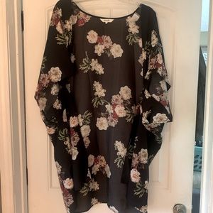 Black Floral Kimono